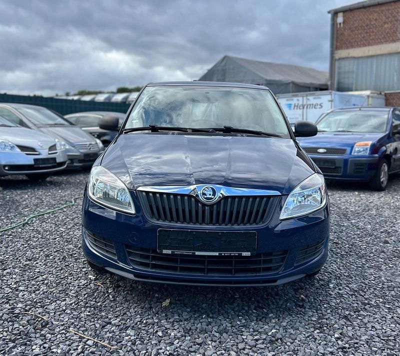 Blau Gebraucht 2014 Skoda Fabia Cool Edition Kleinwagen | 3.950 € (Superpreis) - Bild 1/4