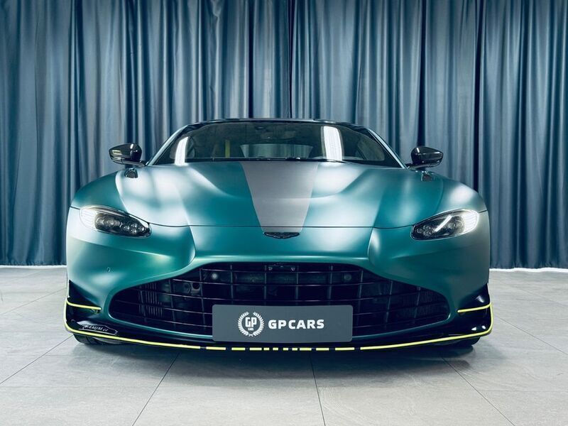 Gebraucht Aston Martin V8 Vantage 534 PS (392 kW) 2022 Grün Coupé