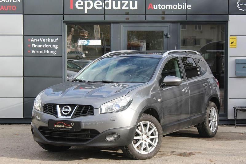 Grau Gebraucht 2013 Nissan Qashqai +2 SUV | 6.999 € (Fairer Preis) - Bild 1/4