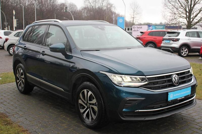 Gebraucht VW Tiguan Active 150 PS (110 kW) 2023 SUV