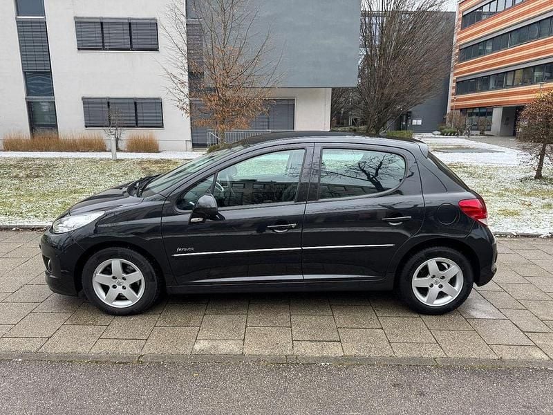 Schwarz Gebraucht 2012 Peugeot 207 Forever Limousine | 4.700 € (Fairer Preis) - Bild 1/4