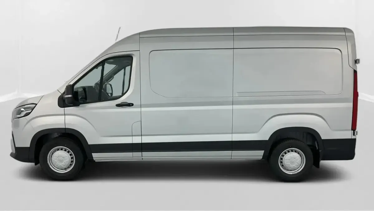 Neu Maxus V90 150 PS (110 kW) 2026 Grau Van