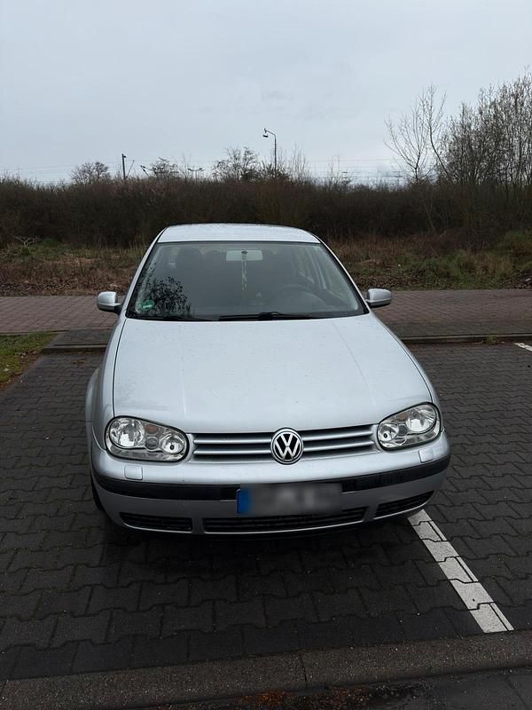 Gebraucht VW Golf IV 75 PS (55 kW) 2001 Silber Kleinwagen