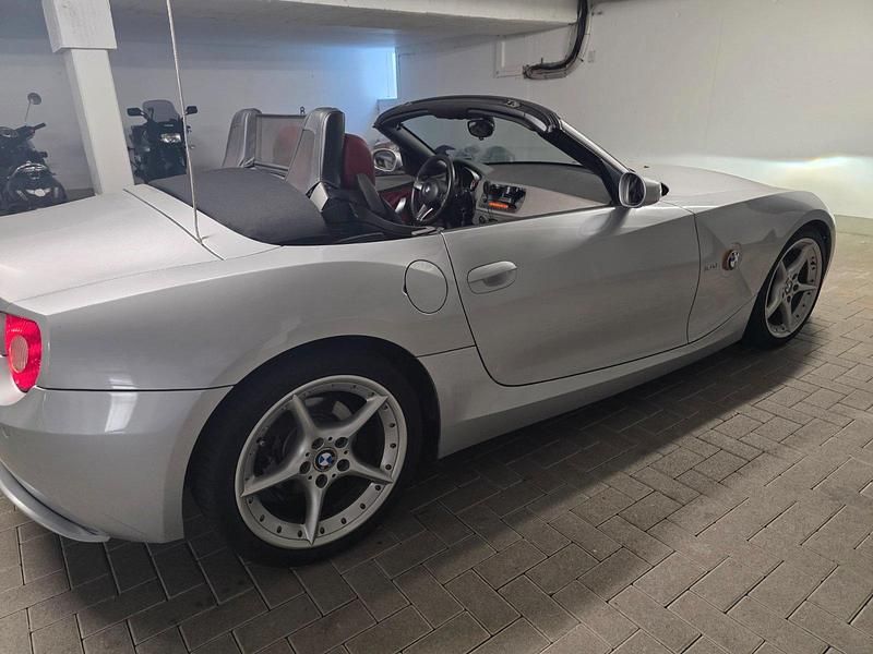Gebraucht BMW Z4 231 PS (169 kW) 2003 Silber Cabrio