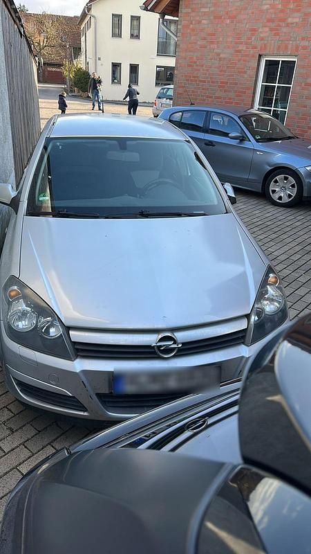 Usata Opel Astra 2004 Argento Utilitaria