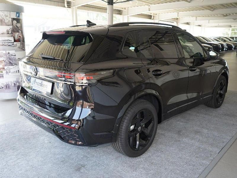 Gebraucht VW Tiguan Style 150 PS (110 kW) 2025 Schwarz SUV