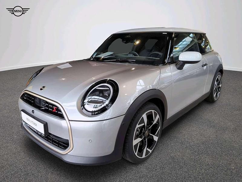 Gebraucht Mini Cooper S Favoured 204 PS (150 kW) 2024 Grau Kleinwagen