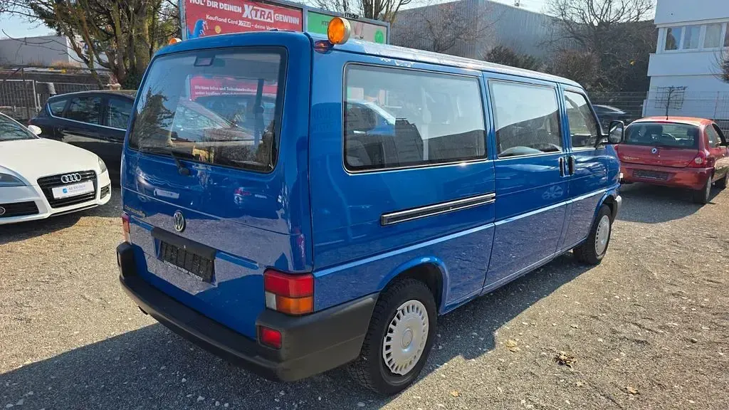 Second-hand VW Caravelle 84 CP (61 kW) 2000 Albastru Van