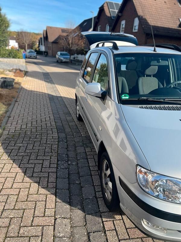Gebraucht Hyundai Matrix 103 PS (75 kW) 2004 Silber Van / Kleinbus