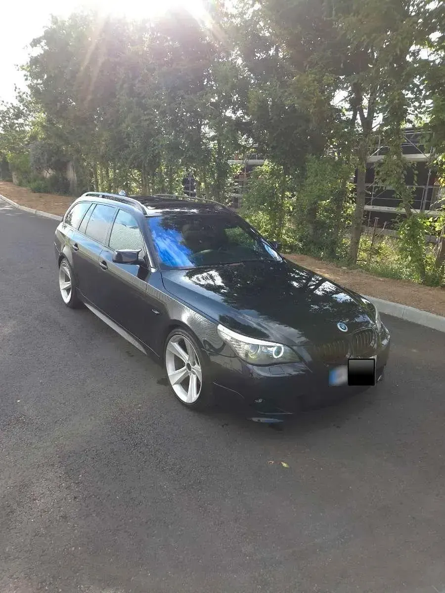 Gebraucht BMW 530 M Sport 235 PS (172 kW) 2008 Blau Kombi