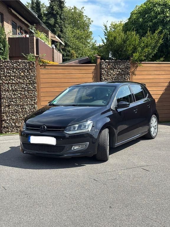 Schwarz Gebraucht 2010 VW Polo Team Limousine | 6.000 € (Fairer Preis) - Bild 1/4
