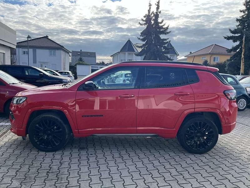 Second-hand Jeep Compass Altitude 131 CP (96 kW) 2024 Roșu SUV