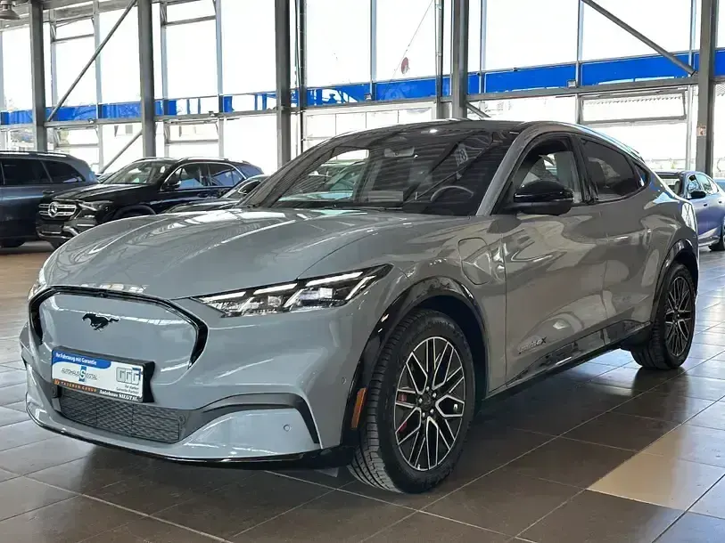 Usata Ford Mustang Mach-E Premium 216 kW (294 CV) 2025 Grigio SUV