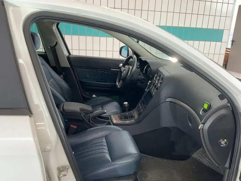 Gebraucht Alfa Romeo 159 260 PS (191 kW) 2011 Weiß Kombi