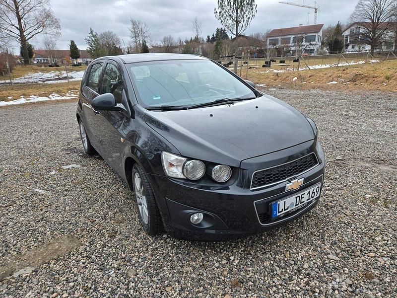 Gebraucht Chevrolet Aveo 116 PS (85 kW) 2013 Schwarz Limousine