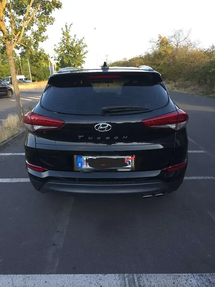 Gebraucht Hyundai Tucson Style 136 PS (100 kW) 2016 Schwarz SUV