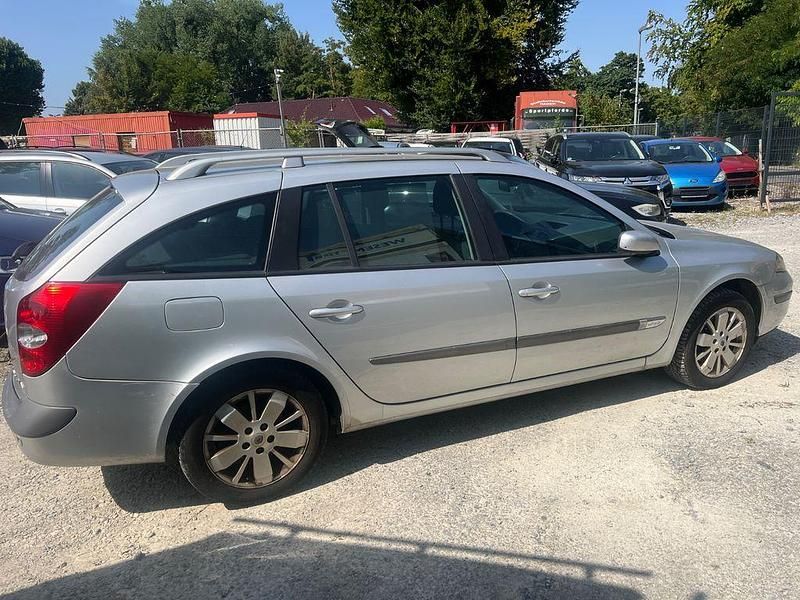 Gebraucht Renault Laguna II Avantage 131 PS (96 kW) 2007 Grau Kombi