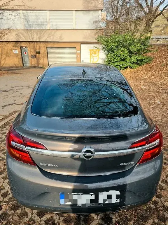 Gebraucht Opel Insignia Sport 170 PS (125 kW) 2014 Grau Limousine
