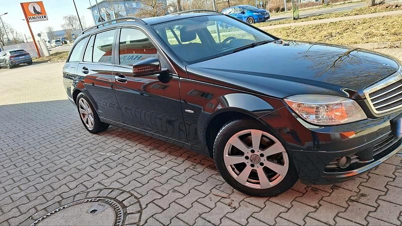Gebraucht Mercedes C220 170 PS (125 kW) 2010 Schwarz Kombi
