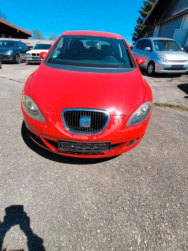 Second-hand Seat Leon 125 CP (91 kW) 2009 Roșu Hatchback