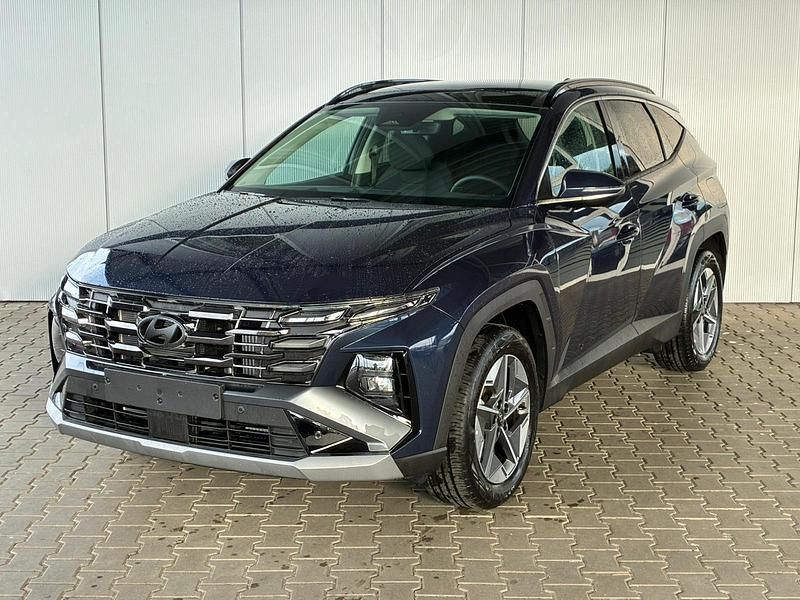 Sailing blue pearl Neu 2025 Hyundai Tucson SUV | 32.439 € (Guter Preis) - Bild 1/4