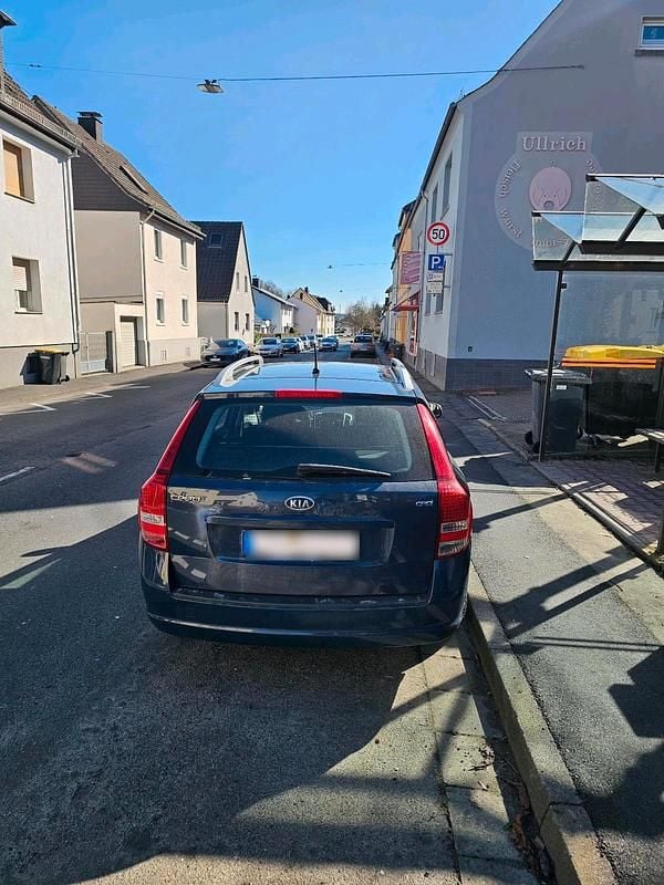 Gebraucht Kia Ceed 115 PS (84 kW) 2011 Blau Kleinwagen