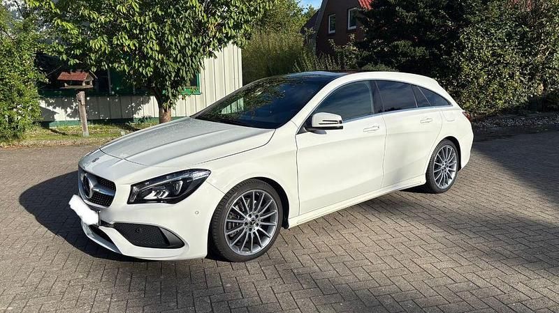 Weiß Gebraucht 2018 Mercedes CLA250 Shooting Brake AMG line Kombi | 24.100 € (Fairer Preis) - Bild 1/4
