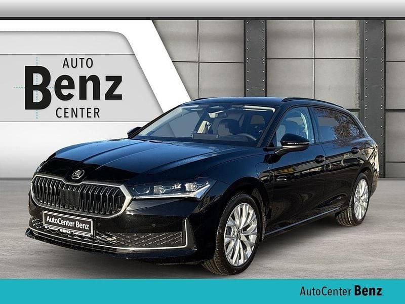 Neu Skoda Superb Selection 150 PS (110 kW) 2026 Schwarz Kombi