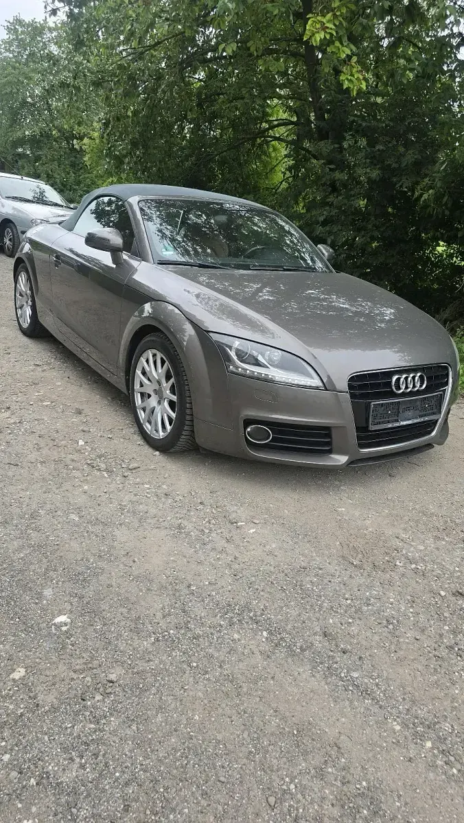 Gebraucht Audi TT Roadster 160 PS (117 kW) 2011 Grau Cabrio