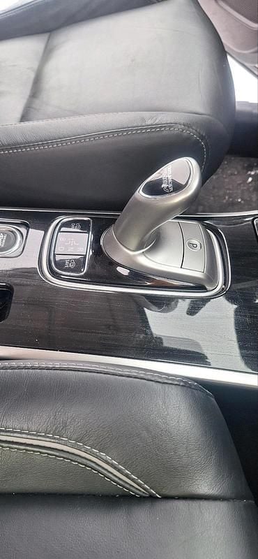 Gebraucht Mitsubishi Outlander 125 PS (91 kW) 2018 Rot SUV