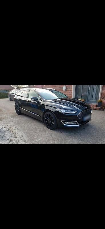 Gebraucht Ford Mondeo Vignale 210 PS (154 kW) 2016 Schwarz Kombi