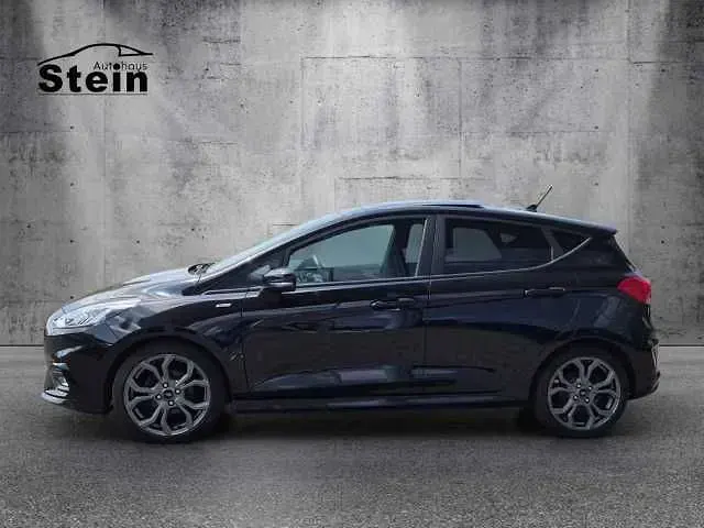 Gebraucht Ford Fiesta 125 PS (91 kW) 2018 Iridiumschwarz metallic (metallic) Kleinwagen