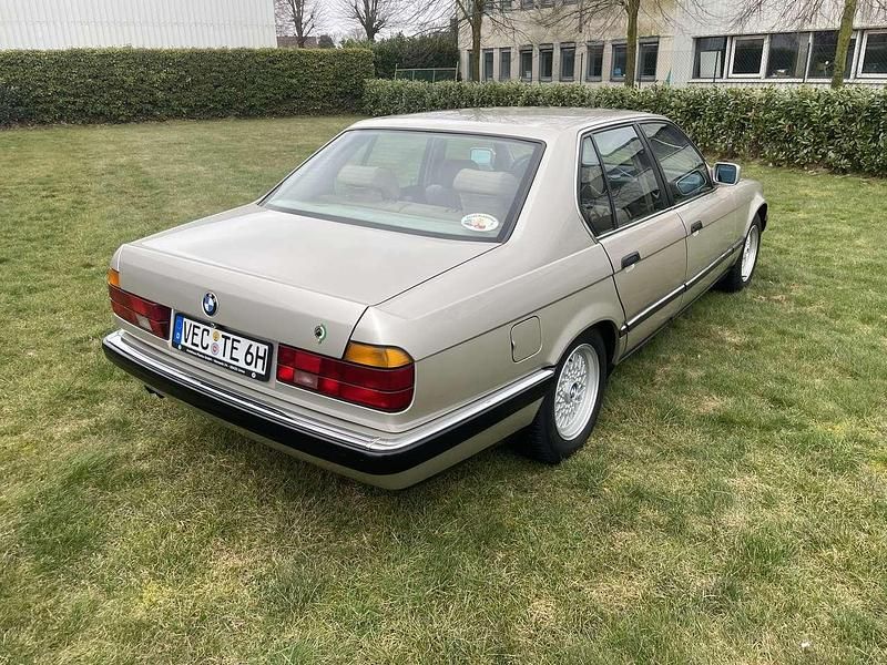 Gebraucht BMW 730 188 PS (138 kW) 1988 Limousine