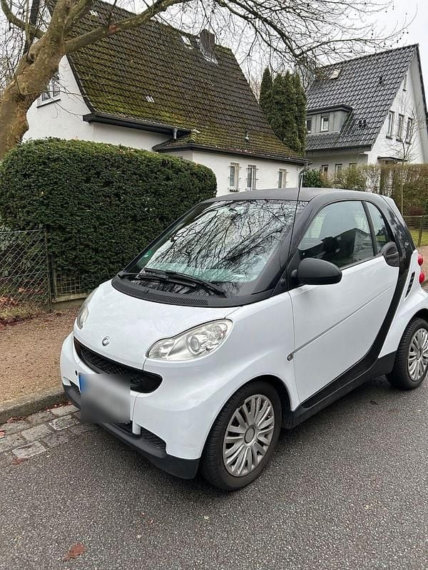 Weiß Gebraucht 2009 Smart ForTwo Coupé Pure Coupé | 3.990 € (Fairer Preis) - Bild 1/4