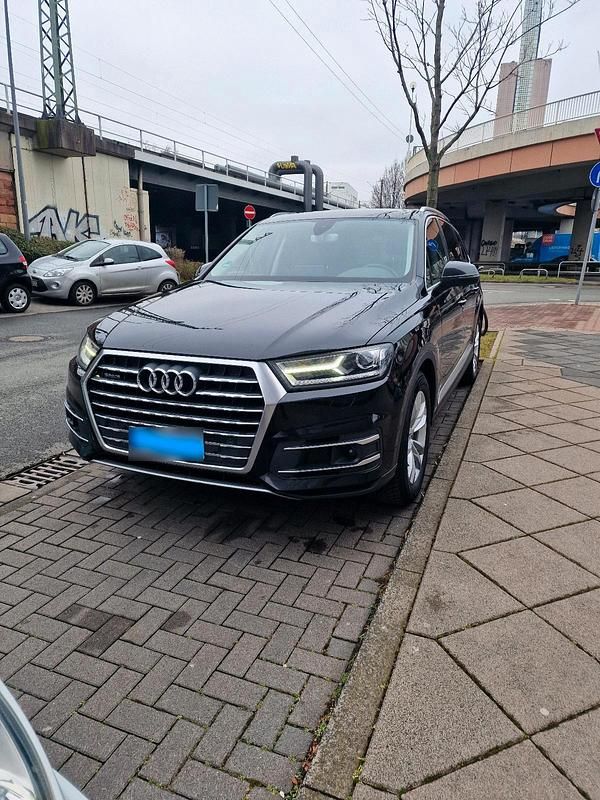 Usata Audi Q7 272 CV (200 kW) 2015 Nero SUV