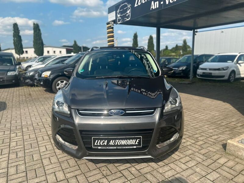 Gebraucht Ford Kuga Titanium 179 PS (131 kW) 2015 Grau SUV