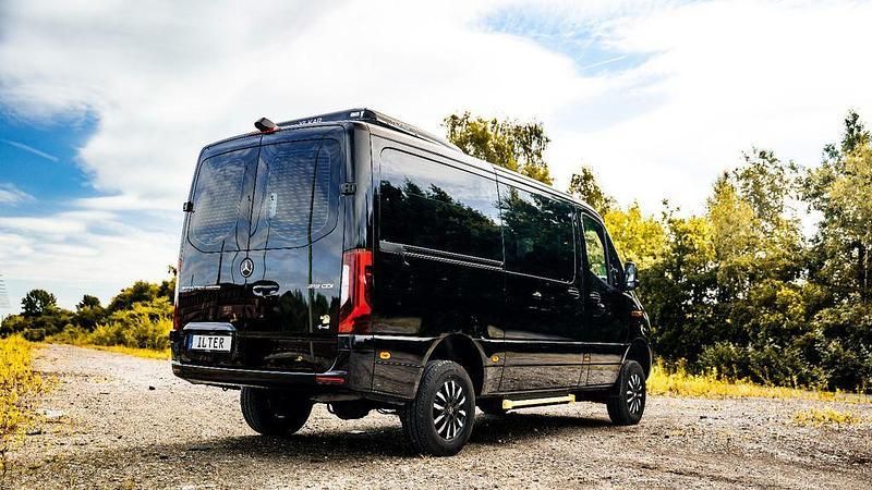 Gebraucht Mercedes Sprinter 190 PS (139 kW) 2025 Schwarz Van
