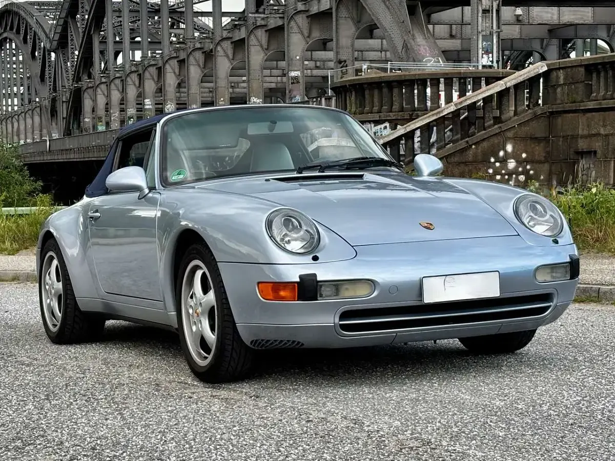Gebraucht Porsche 911 Carrera Cabriolet 272 PS (200 kW) 1995 Silber Cabrio
