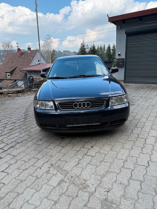 Gebraucht Audi A3 90 PS (66 kW) 1999 Blau Kleinwagen