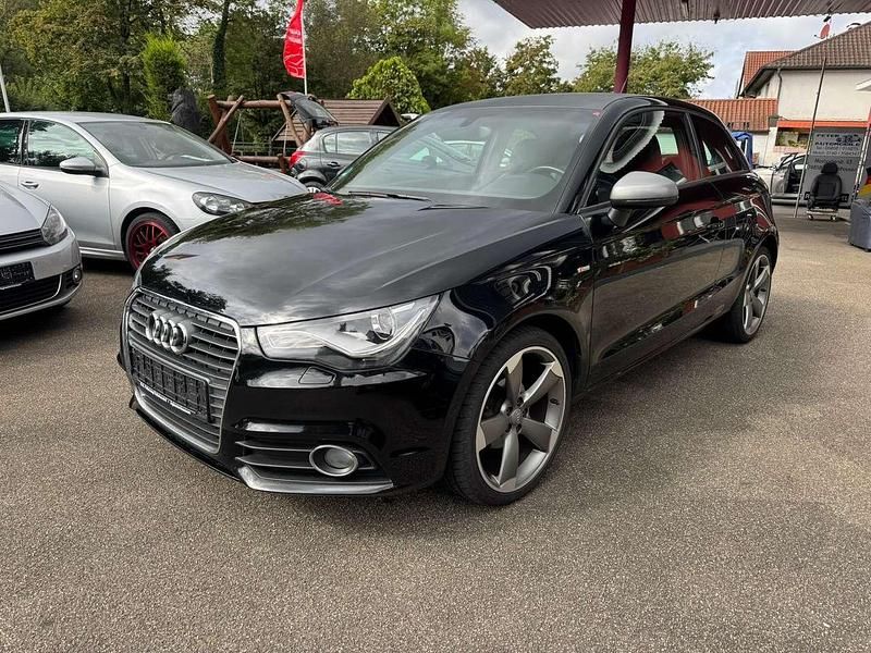 Brillantschwarz Gebraucht 2011 Audi A1 S-Line Kleinwagen | 8.690 € (Fairer Preis) - Bild 1/4