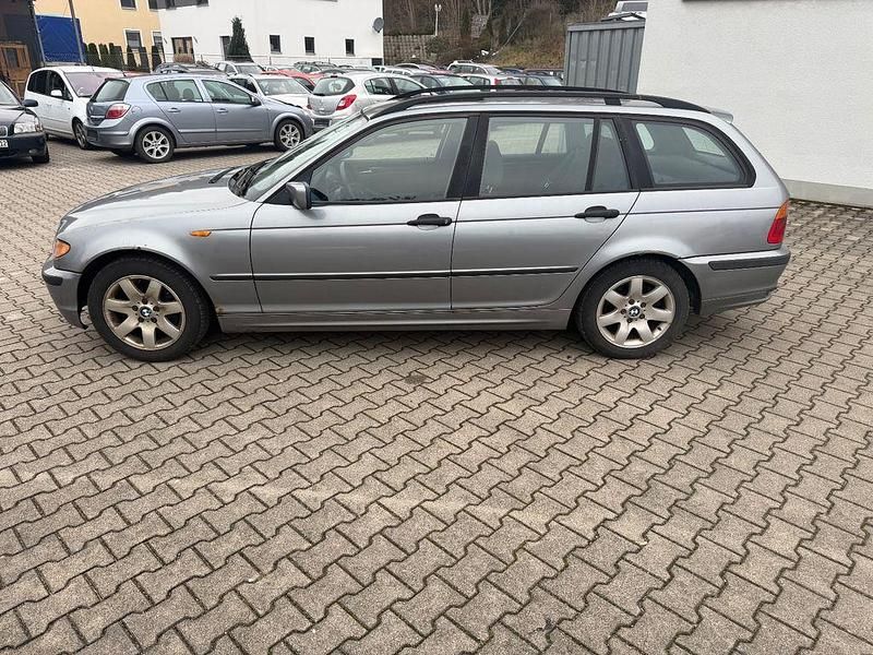 Gebraucht BMW 320 Lifestyle 150 PS (110 kW) 2004 Grau Kombi