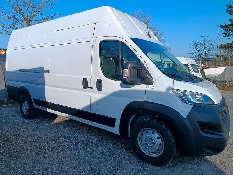 Gebraucht Opel Movano 165 PS (121 kW) 2023 Weiß Van