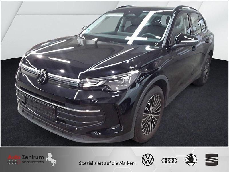 Schwarz Gebraucht 2024 VW Tiguan SUV | 34.969 € (Guter Preis) - Bild 1/3