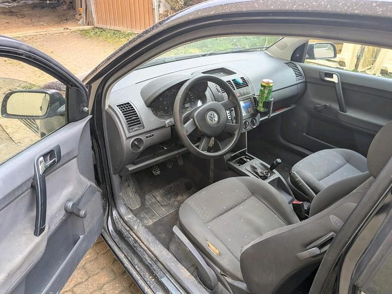Gebraucht VW Polo 54 PS (39 kW) 2003 Schwarz Kleinwagen