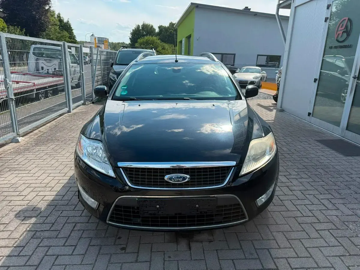 Gebraucht Ford Mondeo Trend 125 PS (91 kW) 2009 Blau Kombi
