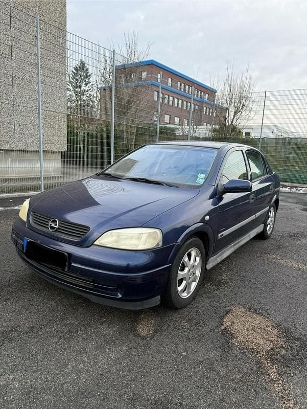 Blau Gebraucht 2001 Opel Astra Limousine | 600 € (Superpreis) - Bild 1/4
