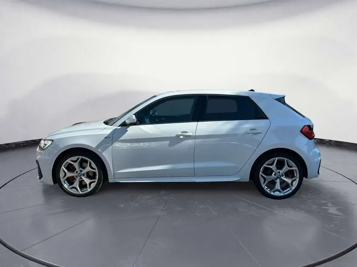 Gebraucht Audi A1 S-Line 200 PS (147 kW) 2020 Gletscherweiß metallic SUV