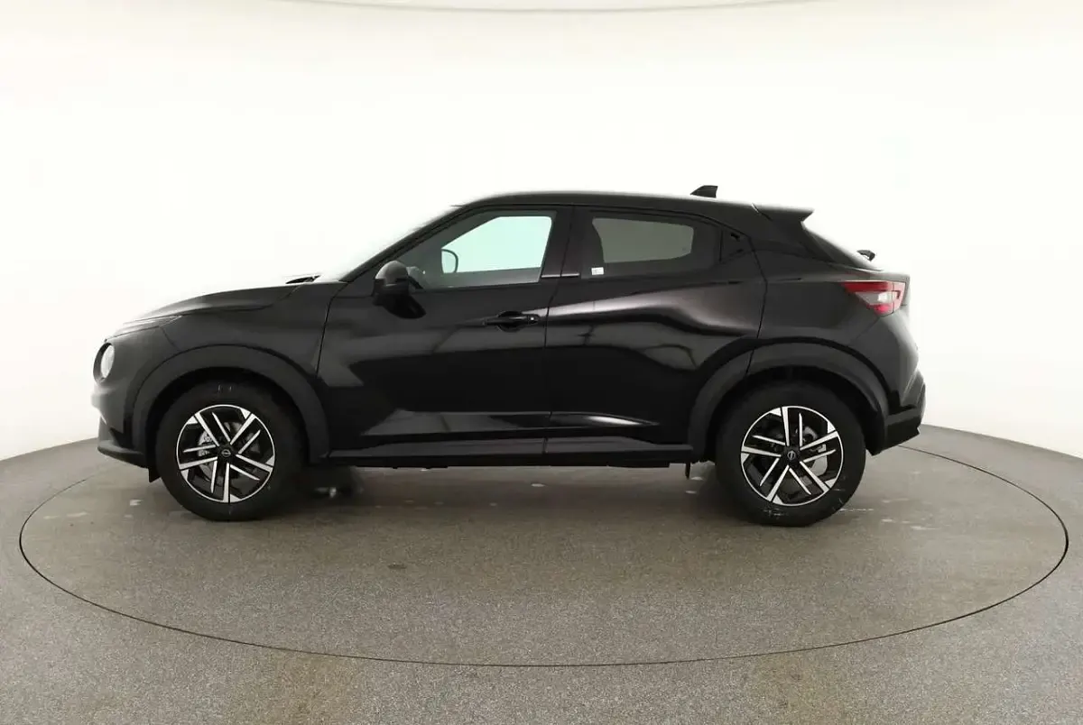 Neu Nissan Juke N-Connecta 114 PS (83 kW) 2026 Diamantschwarzmet. SUV