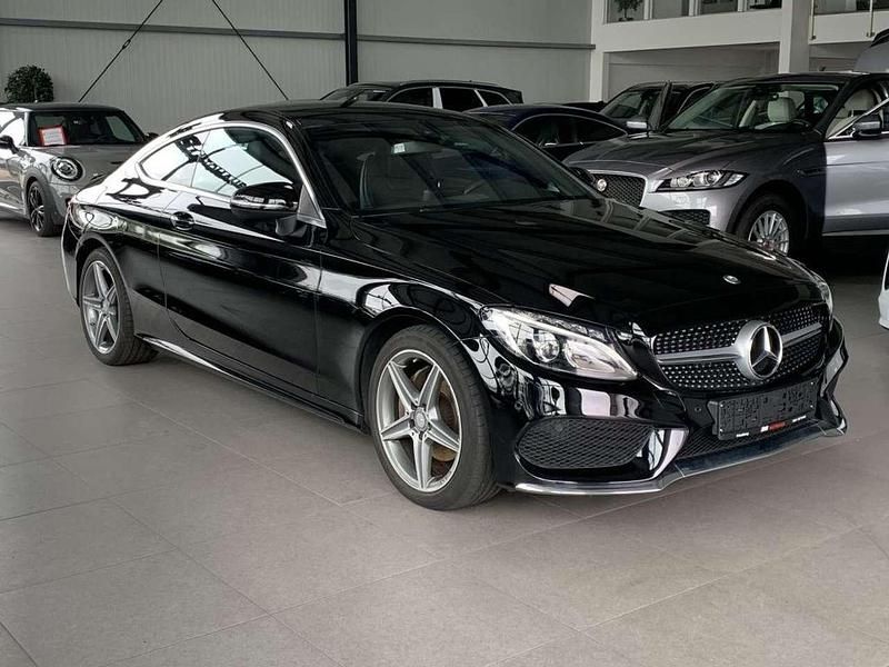 Schwarz unilack Gebraucht 2016 Mercedes C220 AMG line Coupé | 22.990 € (Etwas zu teuer) - Bild 1/2