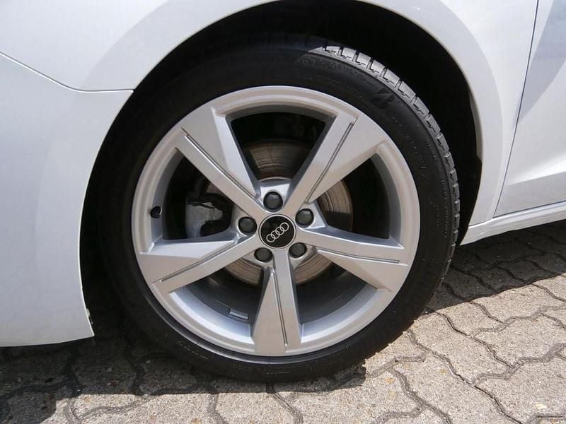 Gebraucht Audi A1 Sportback Ambiente 110 PS (80 kW) 2021 Gletscherweiss (metallic) Kleinwagen